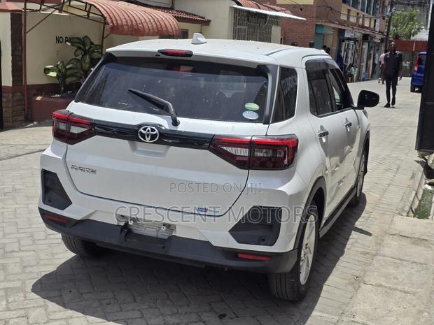 Toyota Raize 2019 White