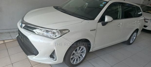 Toyota Corolla Fielder 2018 White