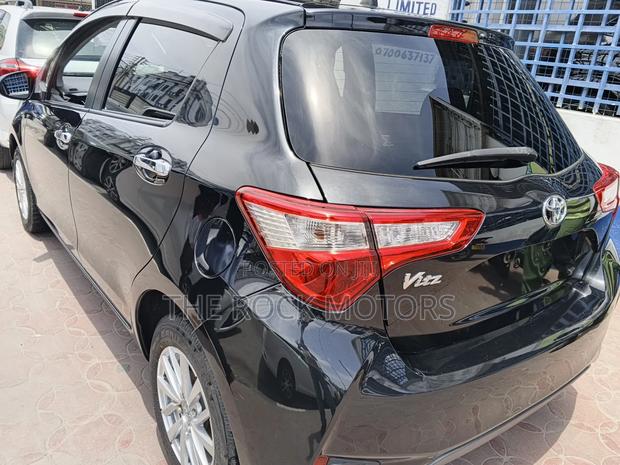 Toyota Vitz 2019 Black