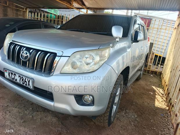 Toyota Land Cruiser Prado 2.7 i 2010 Silver