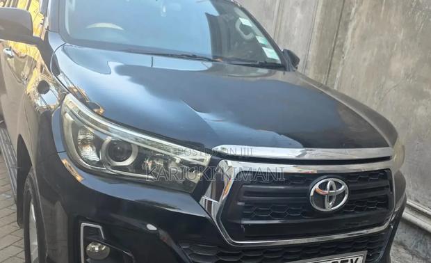Toyota Hilux Revo Smart Cab Deisel 2.8 AWD 2016 Black