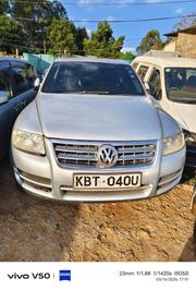Volkswagen Touareg 2.5 2007 Silver for sale
