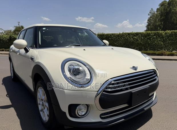 Mini Clubman 2019 White