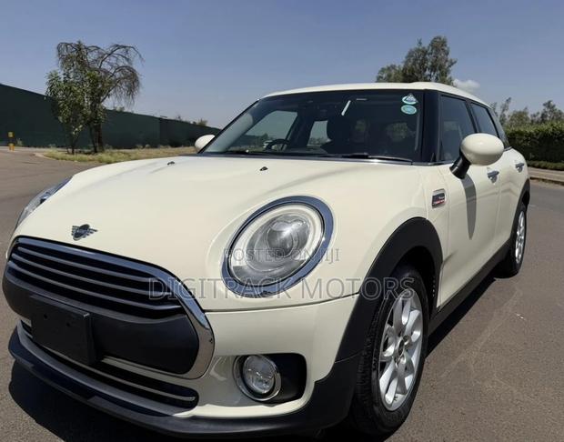 Mini Clubman 2019 White
