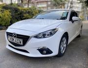 Mazda Axela 2016 White for sale
