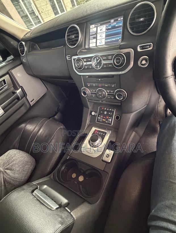 Land Rover Discovery 2013 Silver