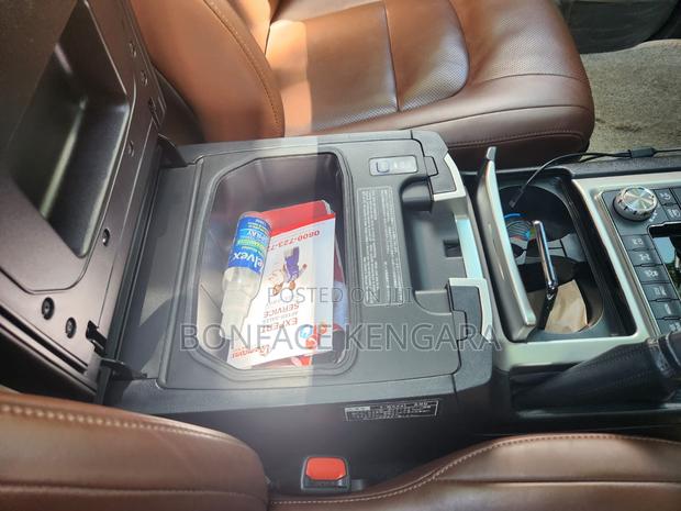 Toyota Land Cruiser 4.6 V8 ZX 2019 White
