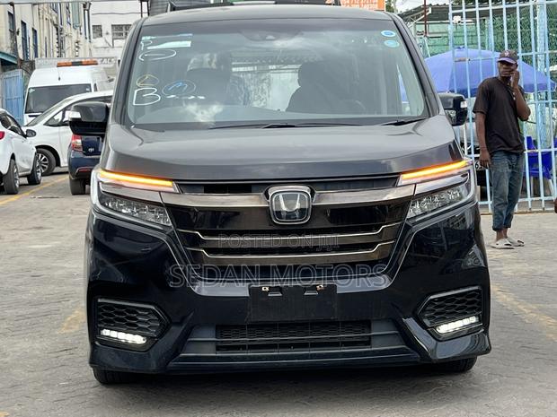 Honda Stepwgn 2019 Black
