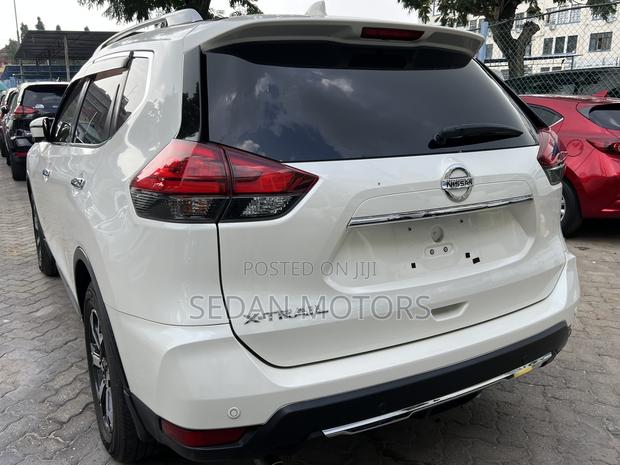 Nissan X-Trail 2019 White