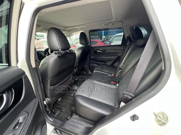 Nissan X-Trail 2019 White