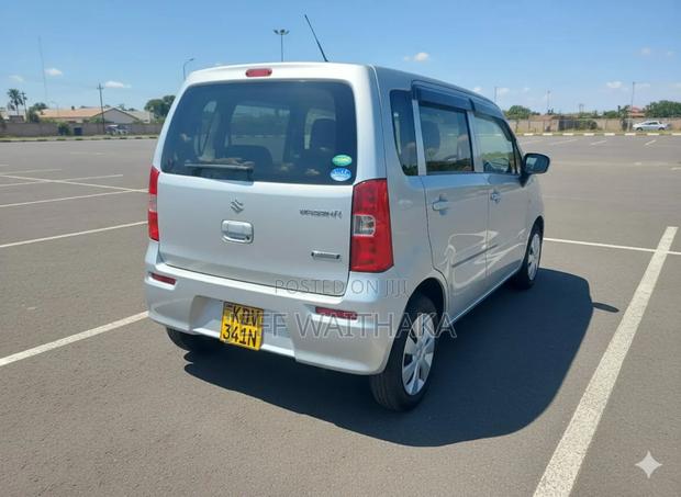 Suzuki Wagon R 660 Hybrid FWD 2018 Silver