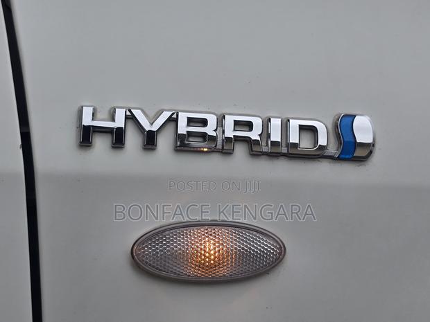 Toyota Probox 1.5 Hybrid DX 2019 White