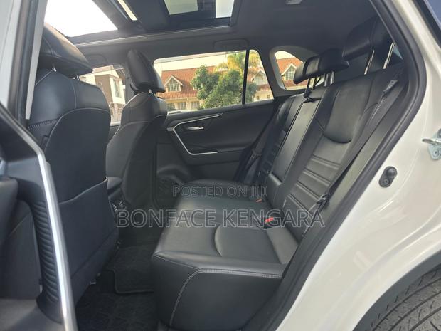 Toyota RAV4 2020 White