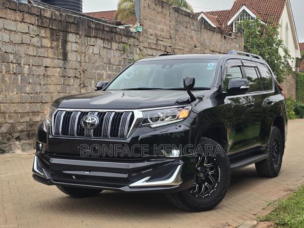 Toyota Land Cruiser Prado 2.8 2019 Black