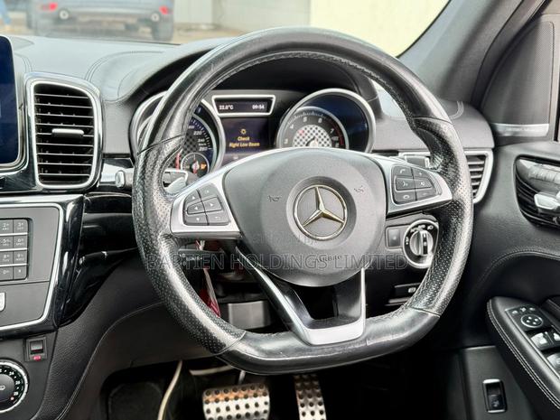 Mercedes-Benz GLE-Class AMG GLE 43 4MATIC 2016 White