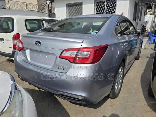 Subaru Legacy 2.5i Limited AWD 2019 Silver