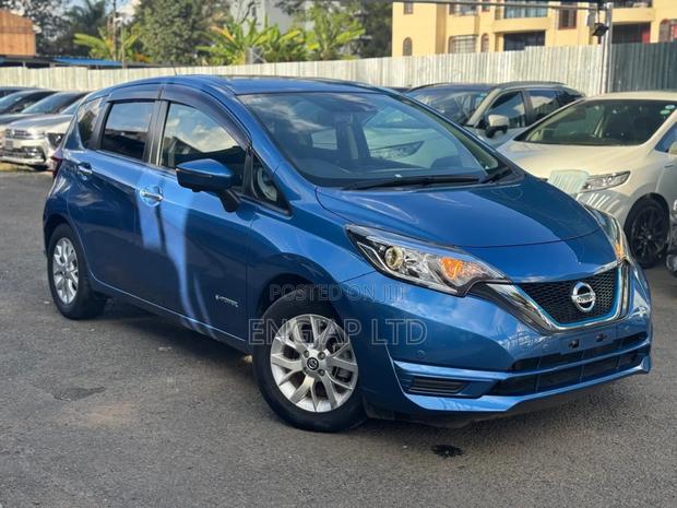 Nissan Note 1.2 Hybrid 2019 Blue