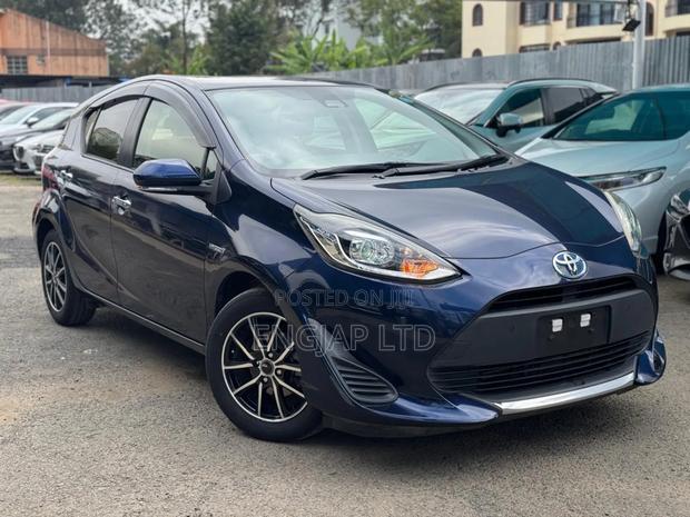 Toyota Aqua 2019 Blue