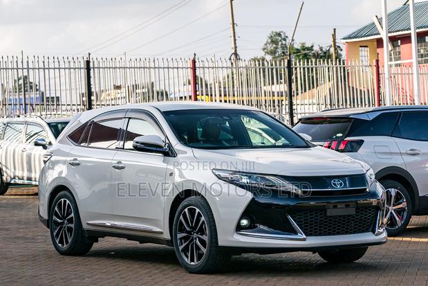 Toyota Harrier 2.0 Turbo GR Sport 2019 White