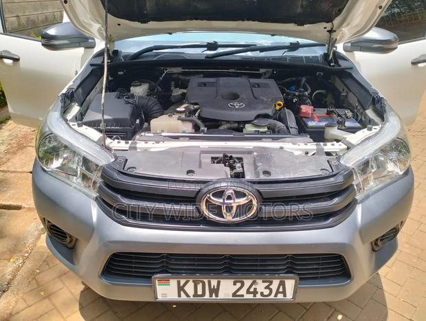 Toyota Hilux Revo Double Cab Deisel 2.8 RWD 2018 White