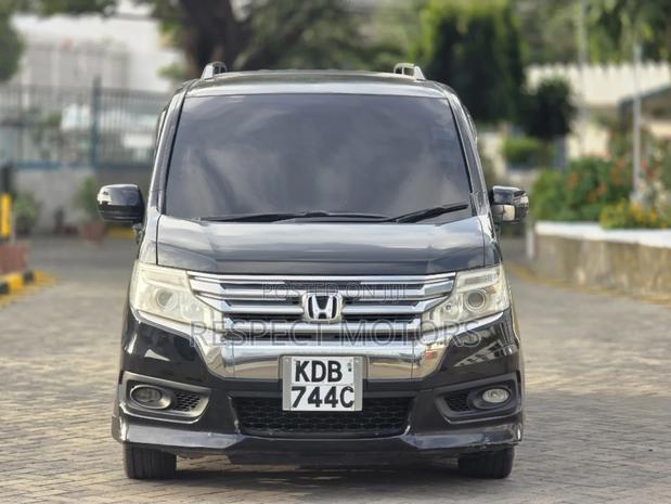 Honda Stepwgn 2013 Black