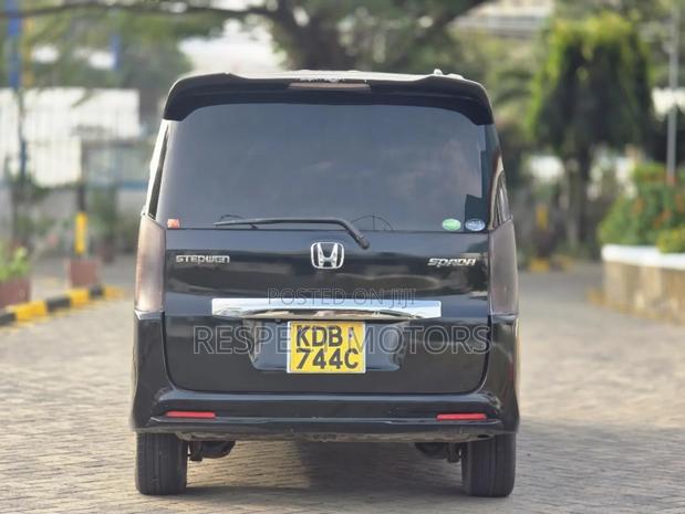 Honda Stepwgn 2013 Black