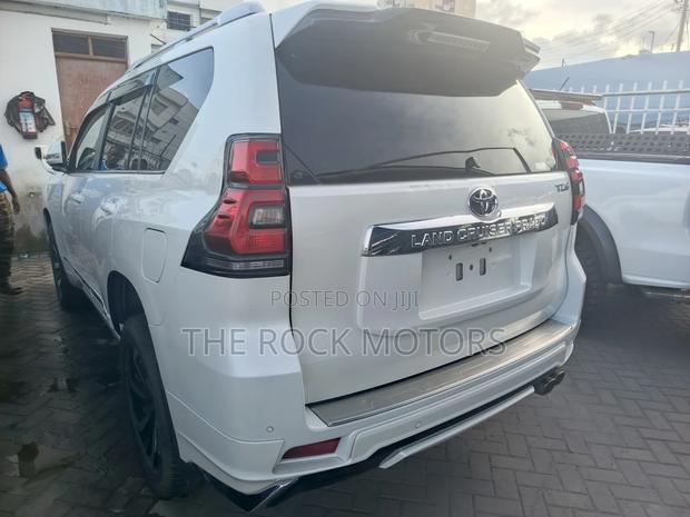 Toyota Land Cruiser Prado 2020 White