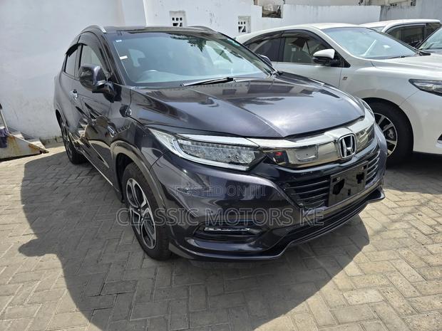 Honda Vezel 1.5 2WD 172 hp 2019 Brown