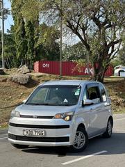 Toyota Spade 2015 Blue for sale