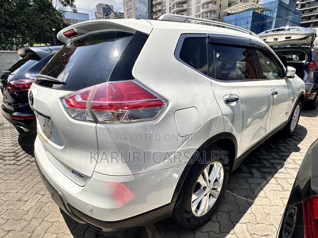 Nissan X-Trail 2015 White