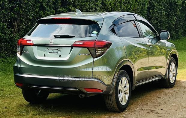 Honda Vezel 1.5 Hybrid 2WD 2019 Green