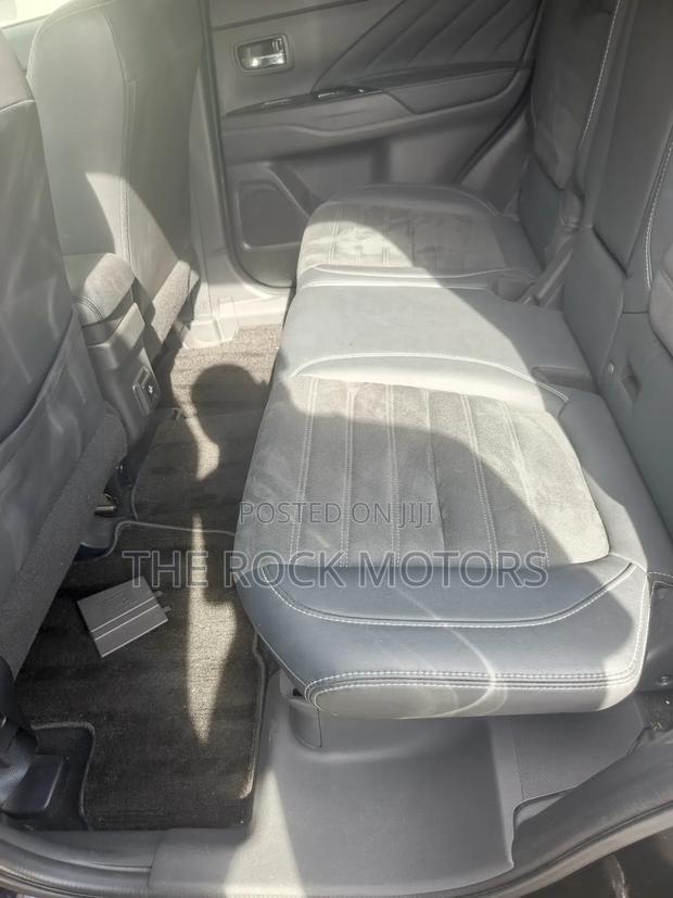 Mitsubishi Outlander 2020 Black