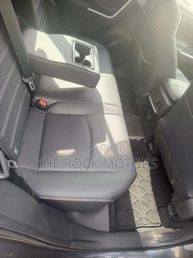 Toyota RAV4 2021 Gray