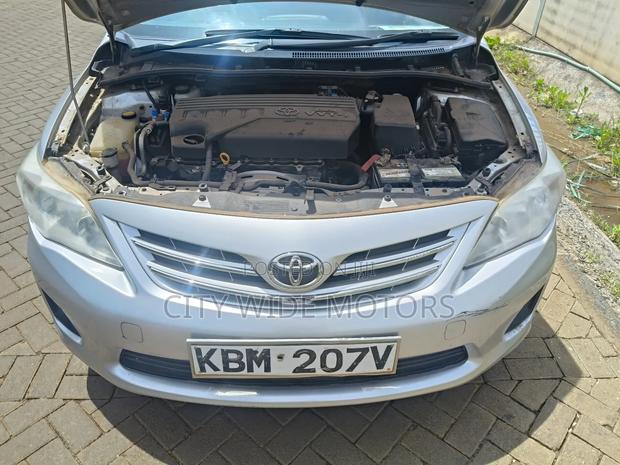 Toyota Corolla 2010 Silver