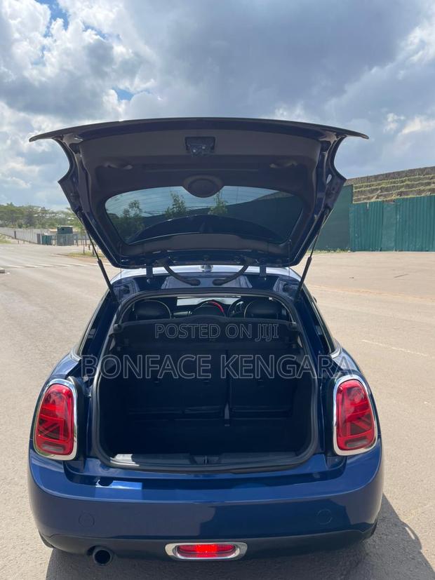 Mini Cooper 2016 Blue