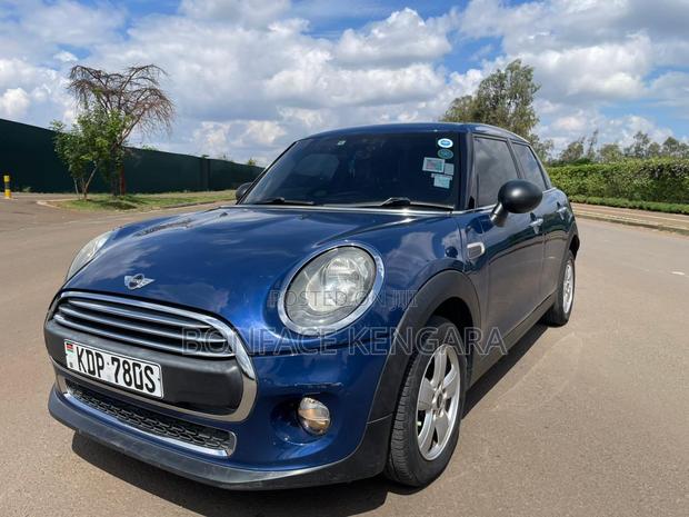 Mini Cooper 2016 Blue