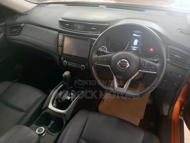 Nissan X-Trail 2020 Brown