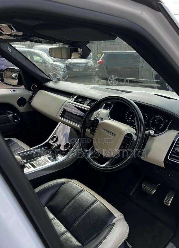 Land Rover Range Rover Sport 2016 White