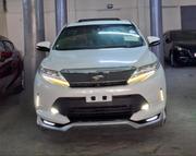 Toyota Harrier 2.0 4WD 2019 White for sale