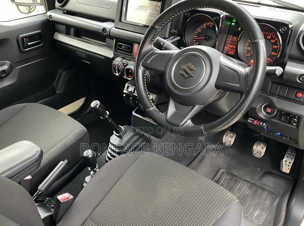 Suzuki Jimny 2019 Beige