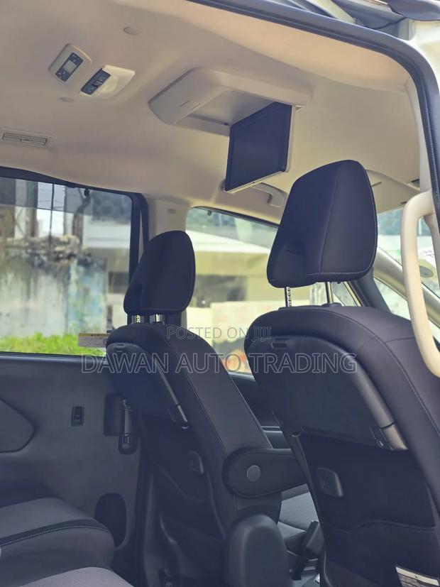 Nissan Serena 2019 White