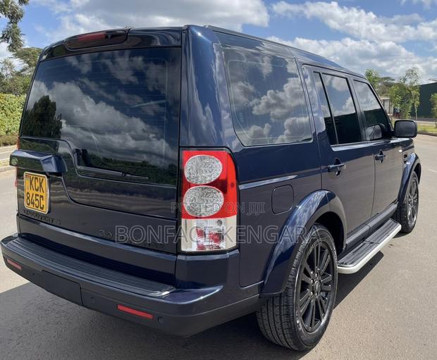 Land Rover Discovery 2009 Blue