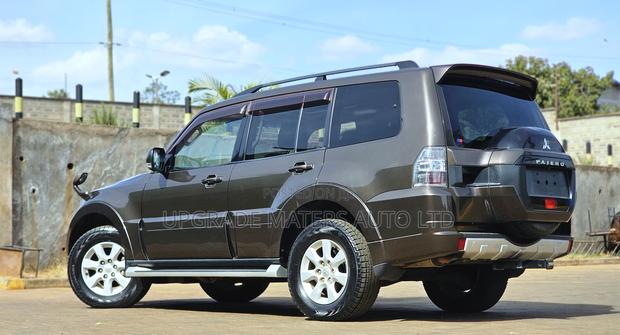 Mitsubishi Pajero V90 3.2 DI-D GLS/GLX 2018 Brown