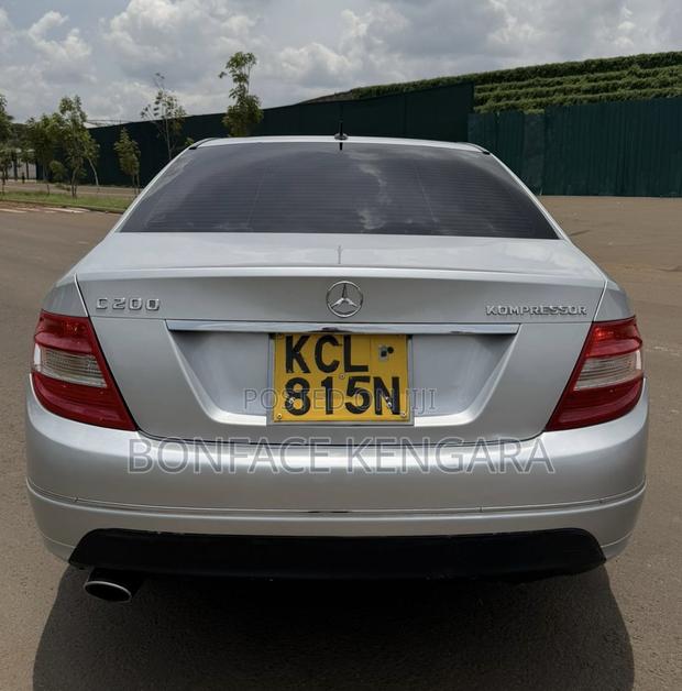 Mercedes-Benz C200 2010 Silver