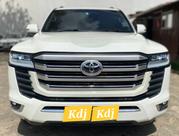 Toyota Land Cruiser 2015 Off white for sale