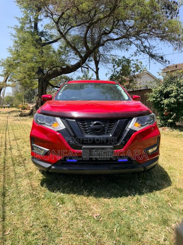 Nissan X-Trail 2.0 Petrol FWD 2019 Red