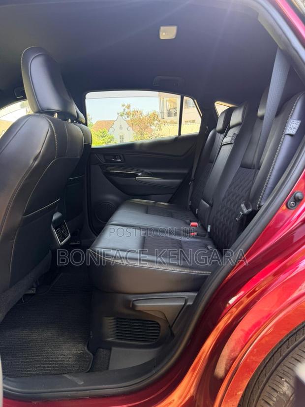 Toyota Harrier 2.0 2019 Burgundy