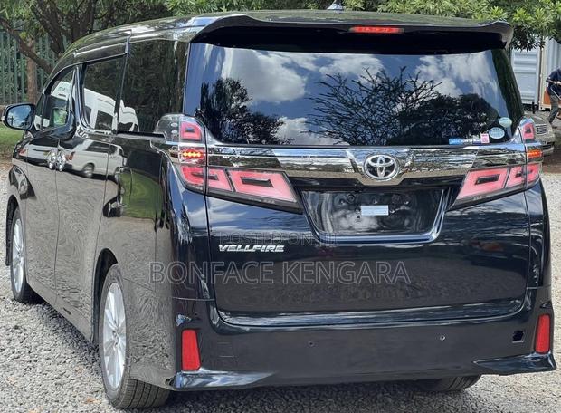Toyota Vellfire 2018 Black