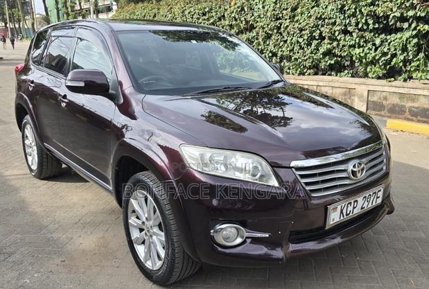 Toyota Vanguard 2010 Burgundy