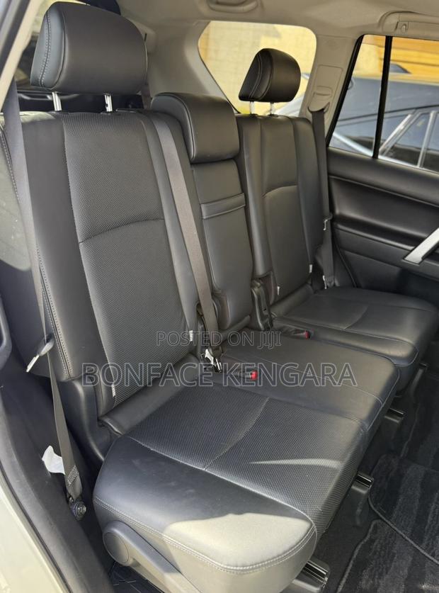 Toyota Land Cruiser Prado 2.8 2021 White